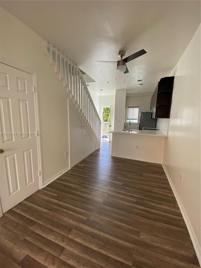 Photo - 928 SW 3rd St Unidad 203