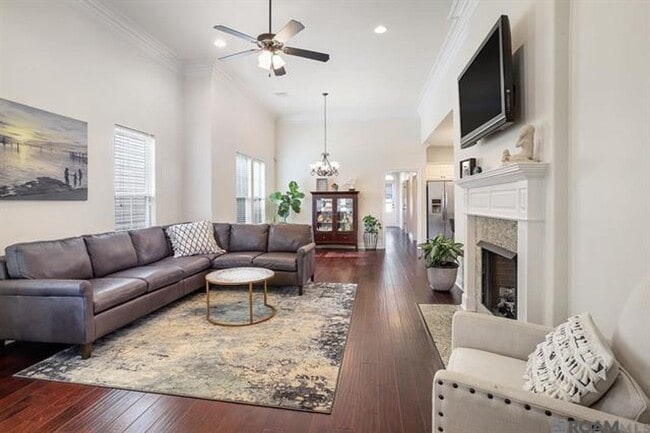 Photo - 4 Bedroom House  House in Gated Community| Community Pool  & Gym