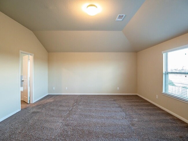 Photo - 2303 Altman Trl