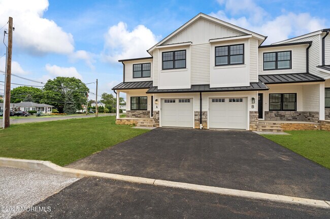 Photo - 215 Brighton Ave