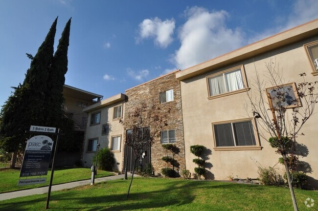 Building Photo - 10745 Hortense St Unit 09 Rental