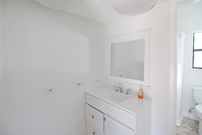 Photo - 54 Willowbrook Ln