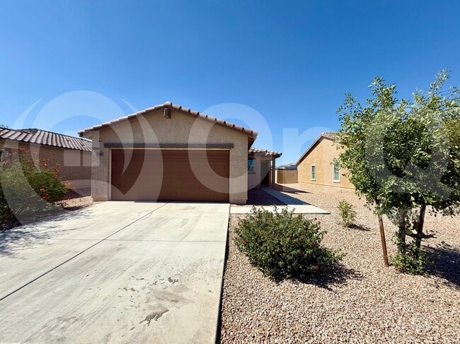 Photo - 1036 W Verde Ln House