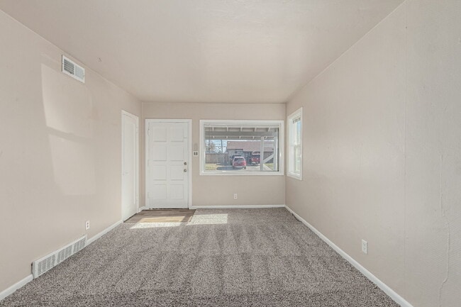 Photo - 1635 S Meade St