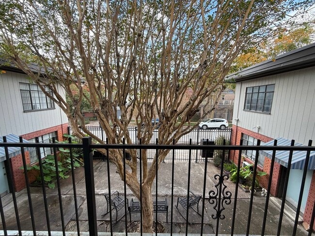 Photo - 2501 Yoakum Blvd Unit 12