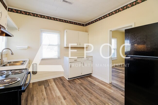 Photo - 707 E Dayton Ave