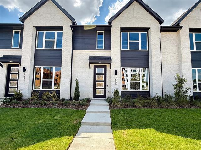 Building Photo - 2556 Campden Mews