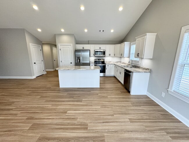 Photo - Charming 3-bedroom home ready to welcome its first family!