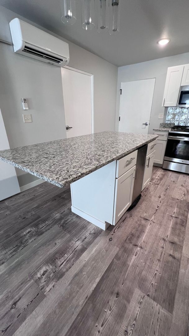 100 3rd St Unit 9 1+ apartment