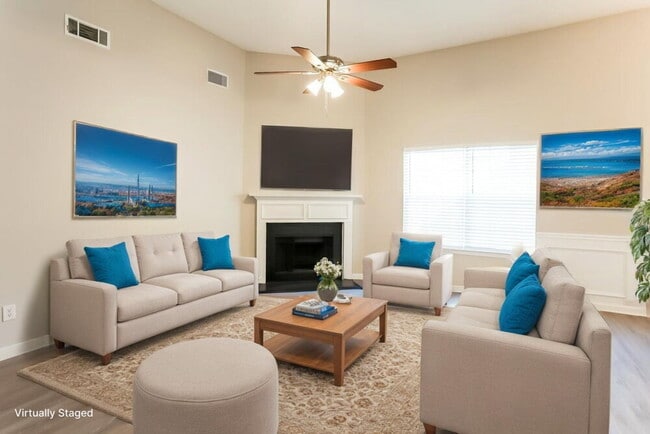 Photo - 208 Baywood Crossing