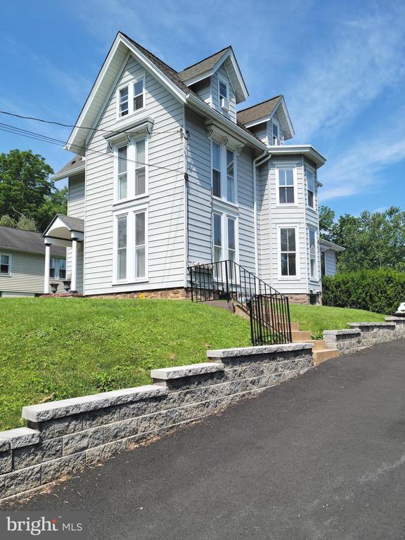 Photo - 20 W College Ave House