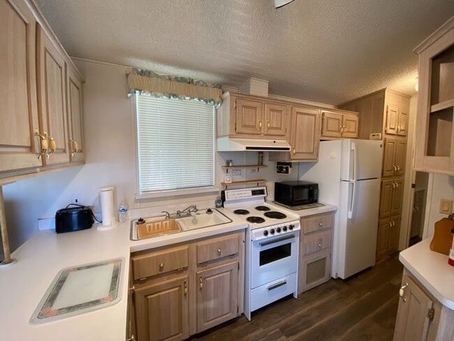 Photo - 55+ Park Town Home!