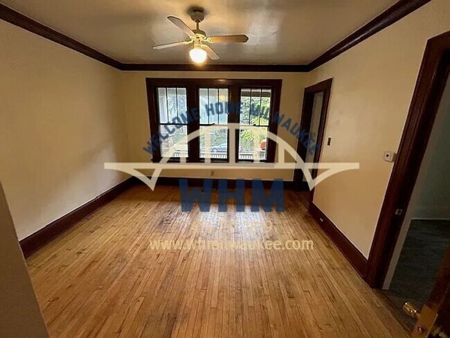 Photo - 2934 N Bremen St