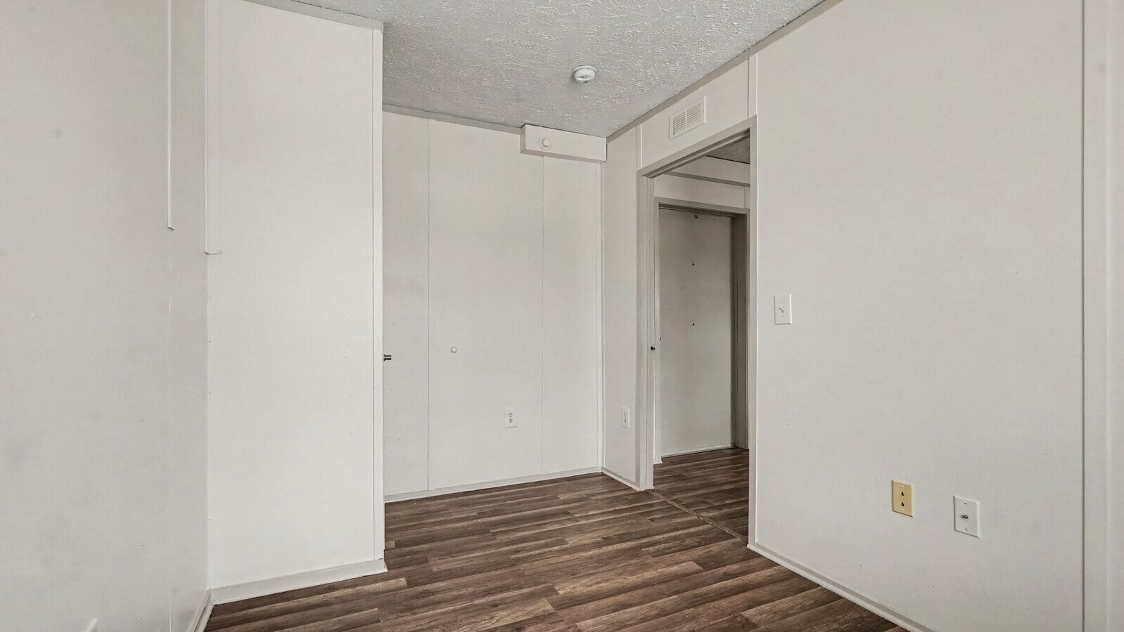 Photo - 25024 Twin Oaks Dr