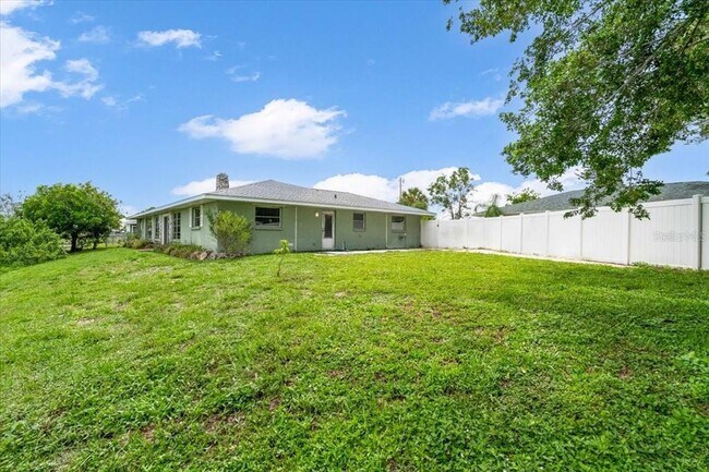 Photo - 1405 Cambridge Dr