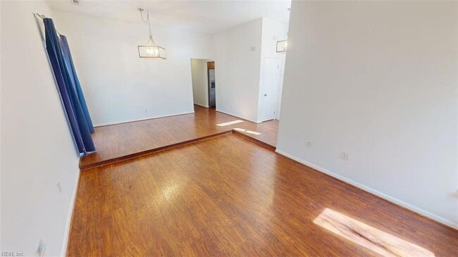 Photo - 1729 Dylan Dr