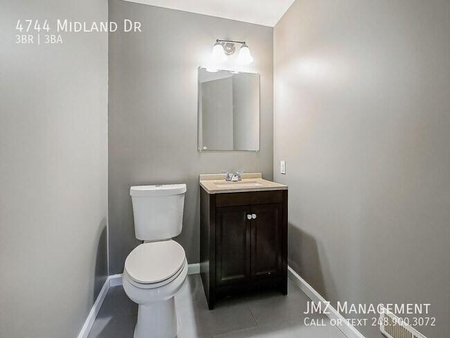 Photo - 4744 Midland Dr