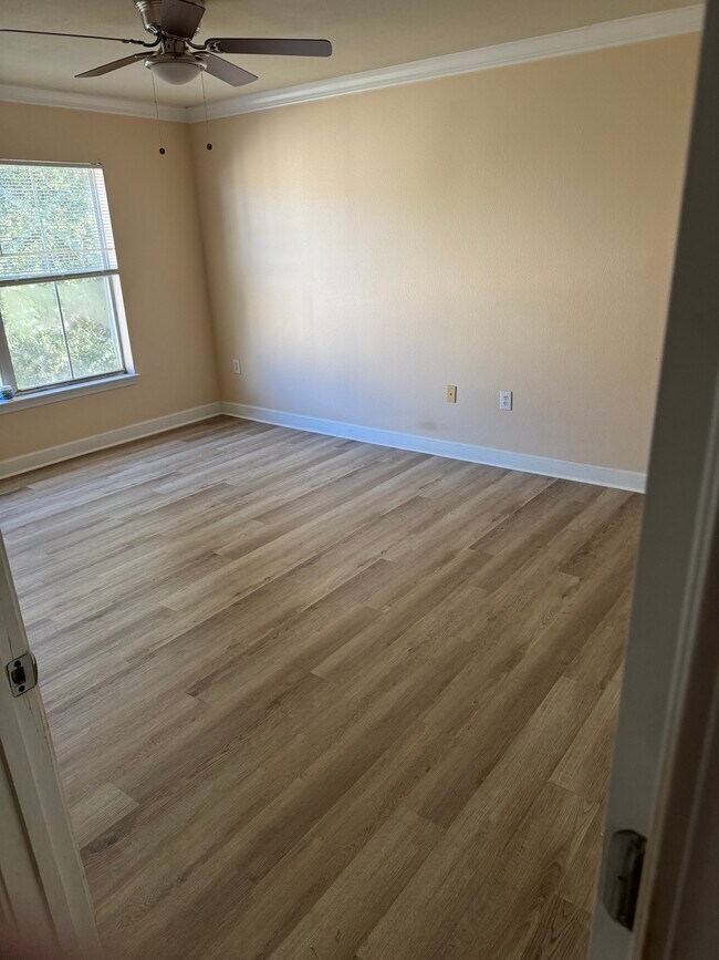 Photo - 18145 Bridle Bit Ln