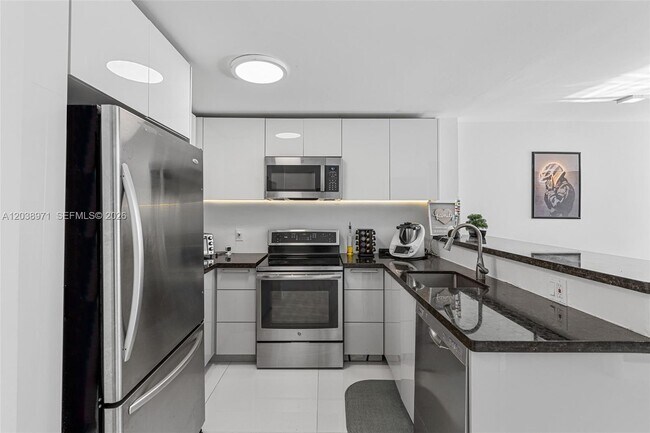 6545 Indian Creek Dr Unidad 306