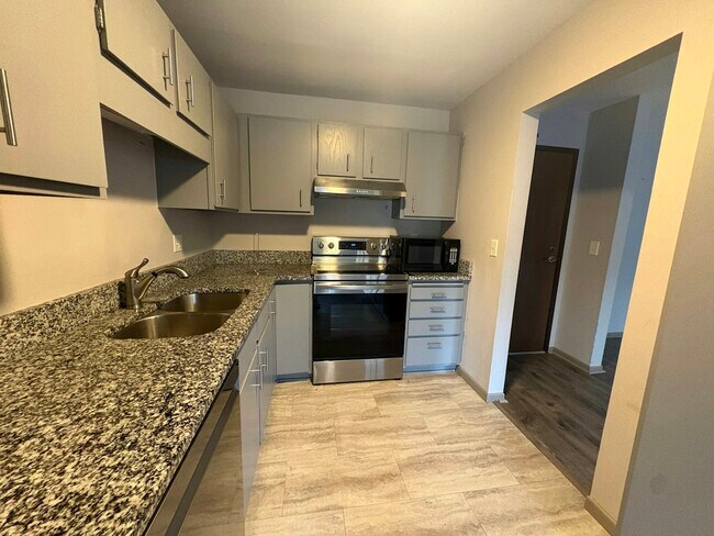 Photo - 7301 W 101st St Unidad 102