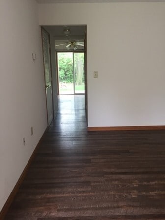 Photo - 760 Village Dr