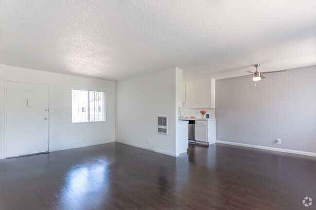2BR,2BA- Living Room