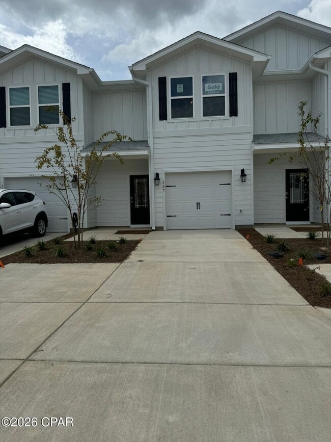 Building Photo - 147 Ellery Ln