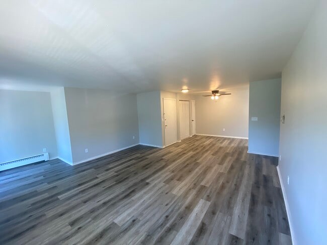 Oakwood Manor Apartments