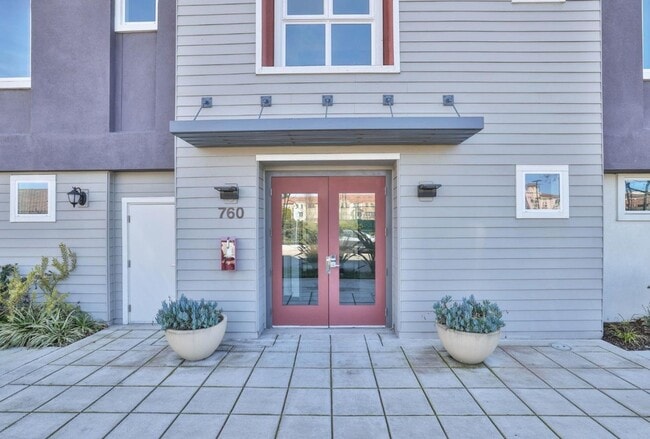 Milpitas Penthouse Condo 2 bed / 2 bath, m... - Milpitas Penthouse Condo 2 bed / 2 bath, m...