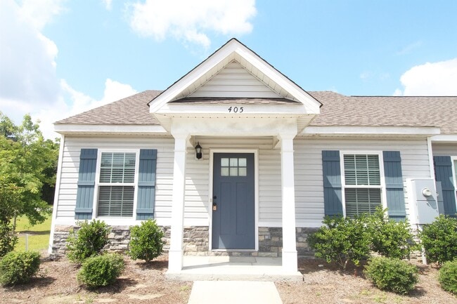 Building Photo - 405 Andover Dr