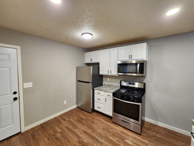 Photo - 3109 Charles Dr