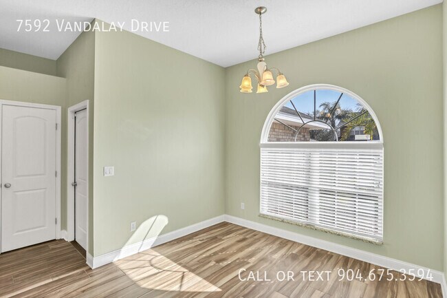 Photo - 7592 Vandalay Dr
