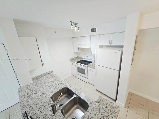 Photo - 15410 SW 284th St Unit 8207