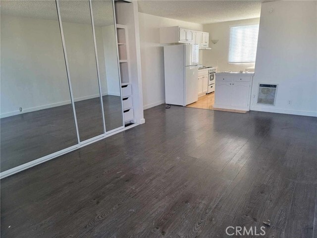 Building Photo - 620 Illinois Ct Unit 18