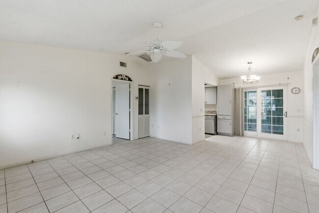 Photo - 7284 Sea Mist Dr