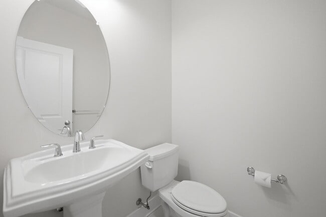 Photo - 2413 Glenallan Ave