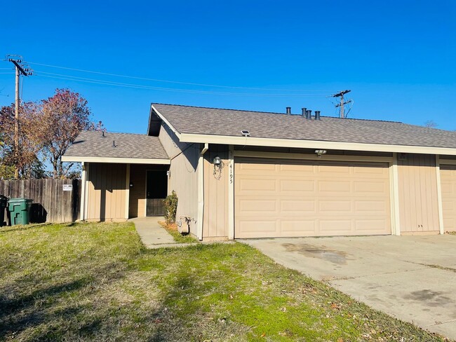 Photo - 4195-4197 Cornelia Way Townhome