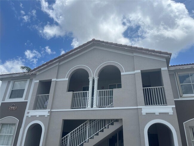 Photo - 2903 SE 17th Ave Condo Unit 205