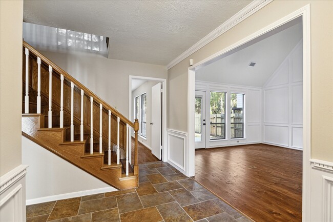 Photo - 4 Falling Star Rd