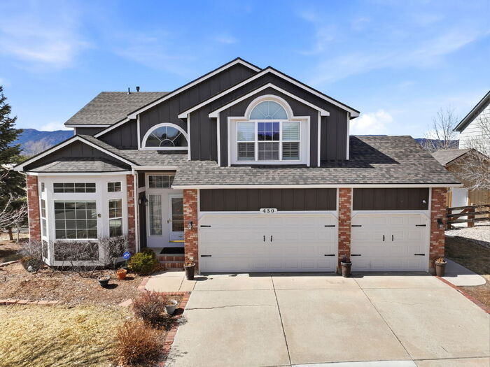 Photo - 450 Oxbow Dr