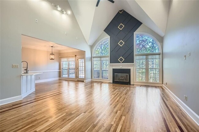 Photo - 3330 Valley Vista Rd SE