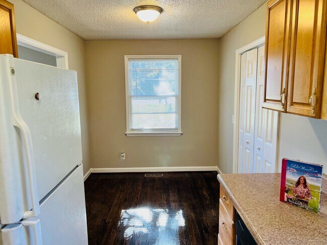 Photo - 3 bed, 2 bath ranch home