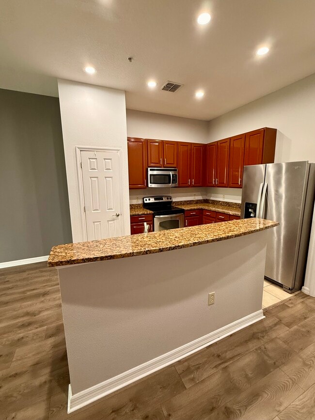 Cocina - 3712 Avalon Park E Blvd