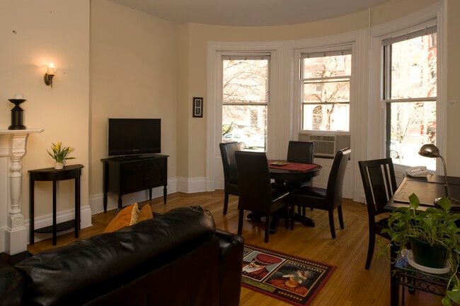 Photo - 453 Beacon St Unidad 2