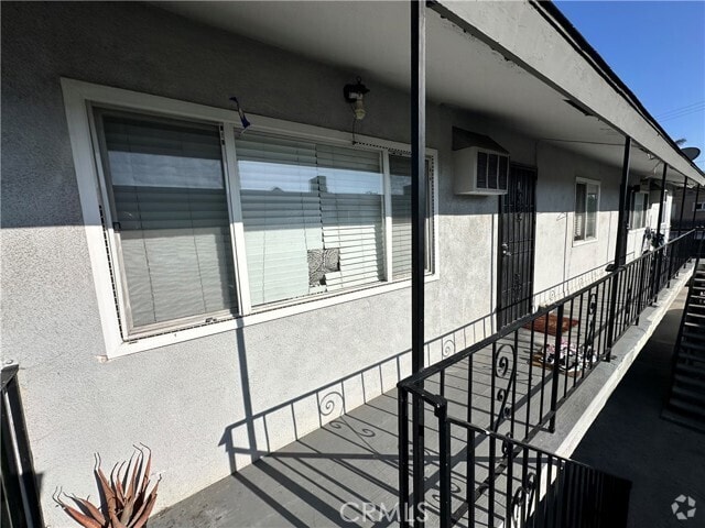 Building Photo - 8150 Gardendale St Rental
