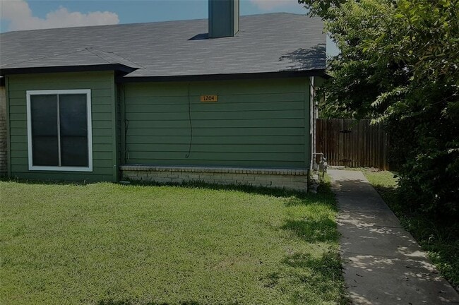 Building Photo - 1204 Orchard Park Cir