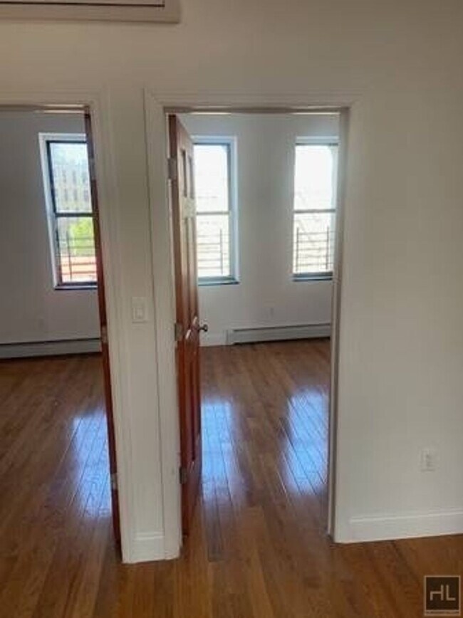 Photo - STERLING PLACE