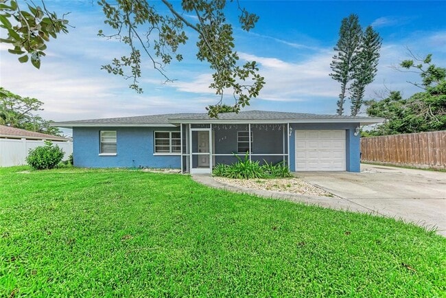 Building Photo - 742 Devon Rd