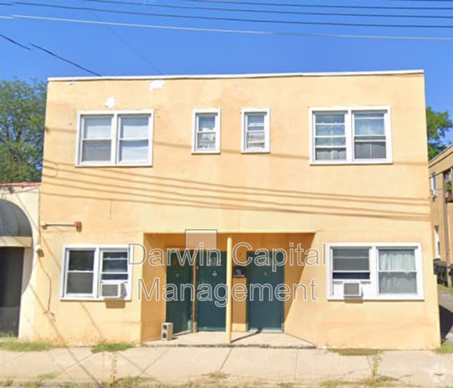 Building Photo - 5 E Main St Rental
