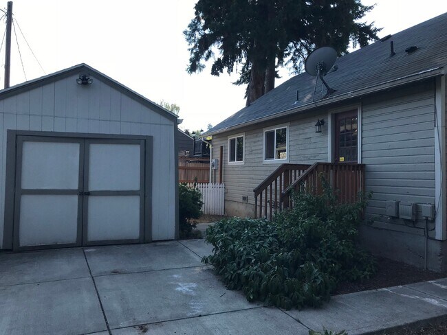 Photo - 2x2 with Loft! Walk to Harney Elementary! ...